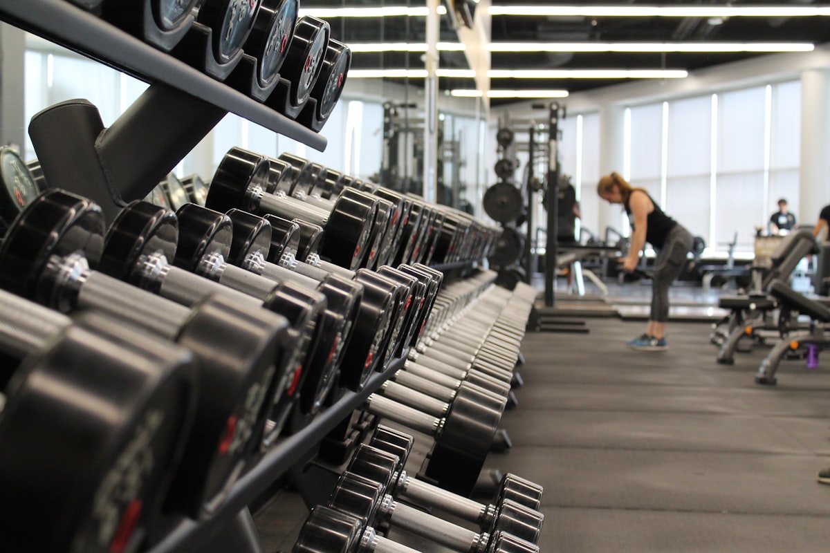Krachttraining voor beginners: hoe vaak, hoeveel en wanneer zwaarder trainen?